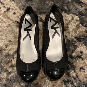 Small wedge dress shoes